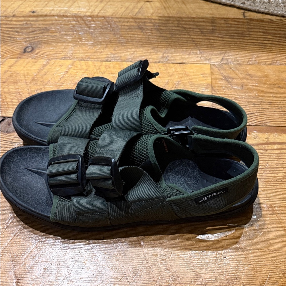 Astr Men's Sandals - Dark Green and Black